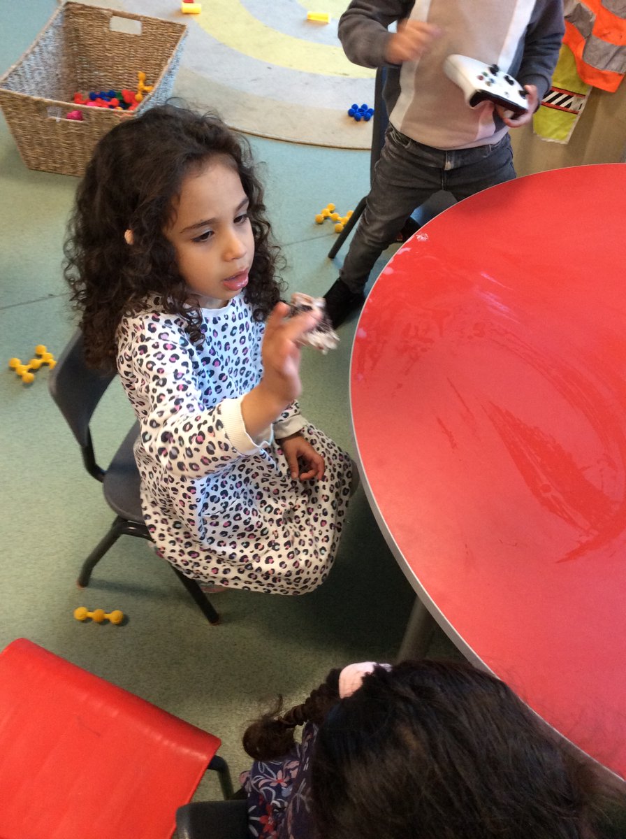 TinsleyMeadows's tweet photo. We celebrated another 3rd birthday in Sunstones (2 year olds) this week! 🥳Happy Birthday! 🤩🎉🎂 https://t.co/fiYrZ7I85Y