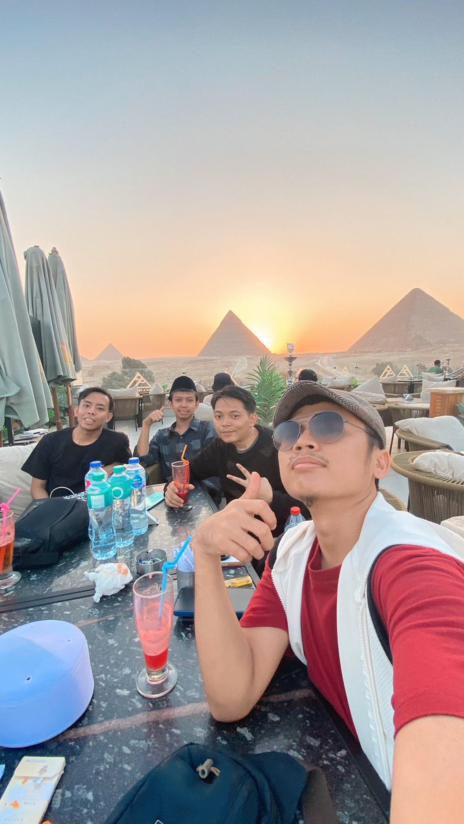 IllahAkmal's tweet photo. لا أحد سابقك ولا أنت بسابق احد، كل يسير لقدره

Tidak ada yang mendahuluimu dan kamu pun tidak mendahului yang lain, semua berjalan dengan takdirnya🐾 https://t.co/FRBDmiuHjj