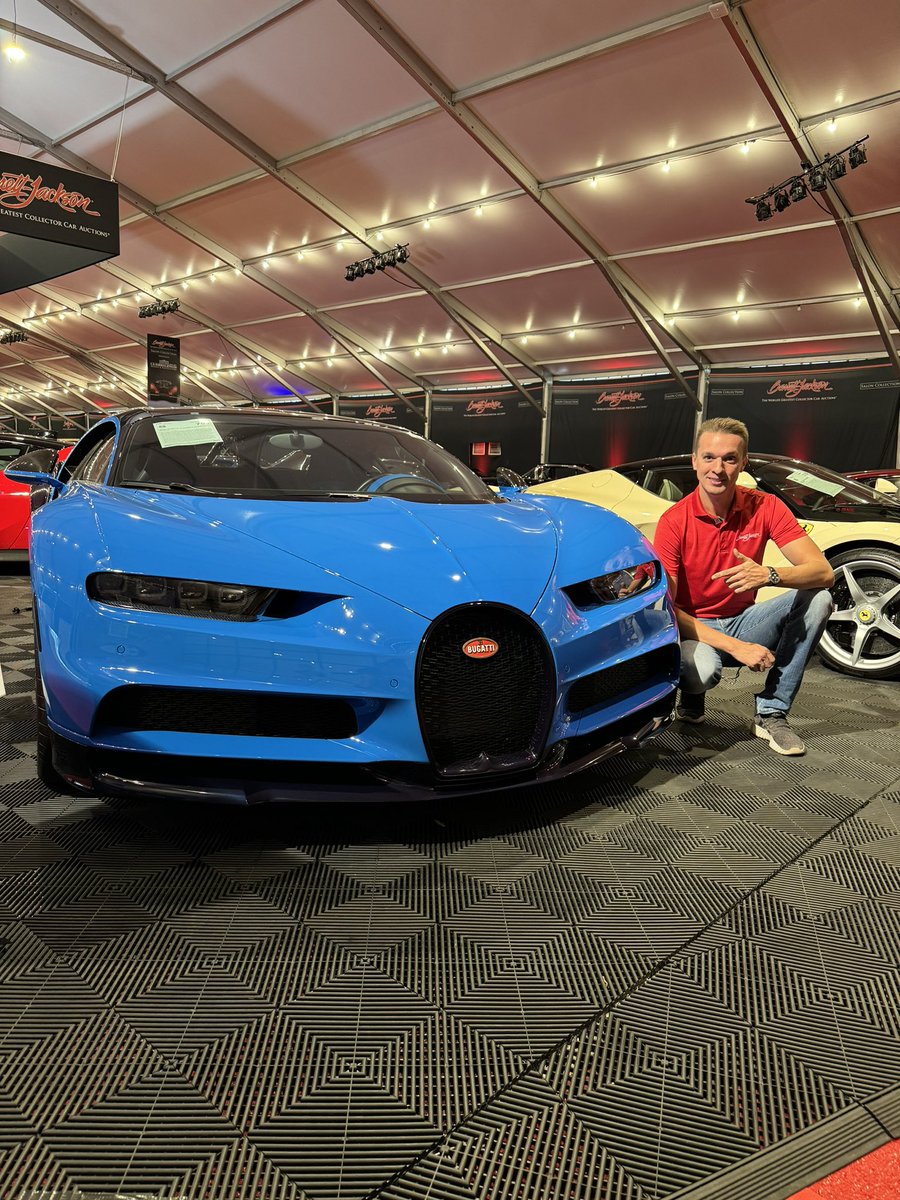 I’m at the fall @barrett_jackson in Scottsdale about to go live on @fyi for 7 hours or auction coverage. 5 Ferraris today, a very nice gated Lambo as well, and this big boy Chiron sells on Super Saturday!