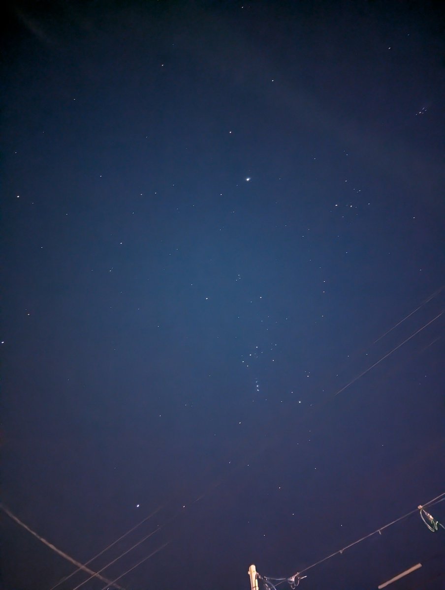 shibazushipr's tweet photo. おはようございます!
ふと空を見上げたら今日も素敵な星空でした😊
スマホカメラなので今ひとつかもしれませんが💦
#芝寿し
#毎日挨拶ポス
#155d
#金沢 #星空🌌 https://t.co/mW4jks94DK