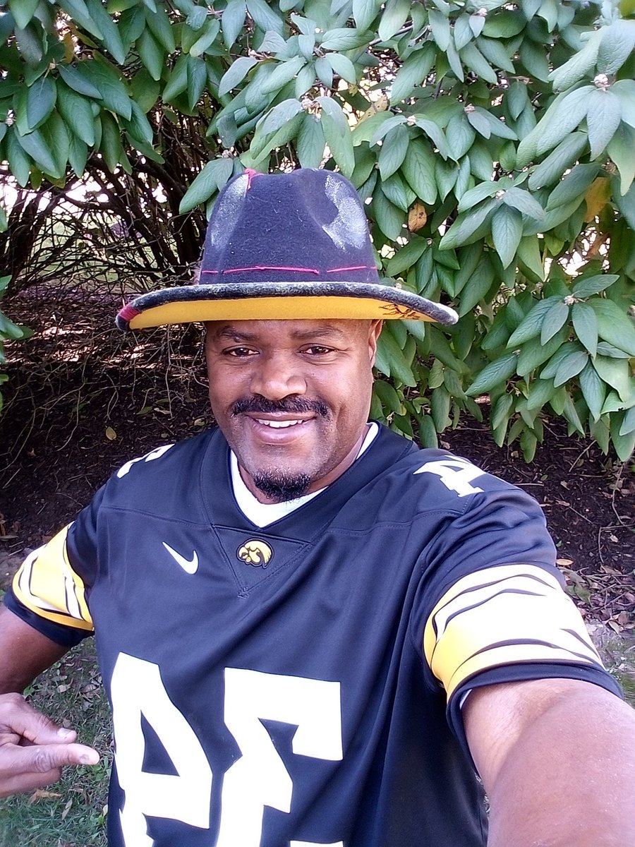 Roy Higgins III. tweet media