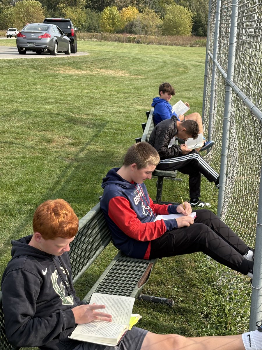 7RubyPPMS's tweet photo. Reading and reflecting while enjoying some wellness! ⁦@PPMS_SDE⁩ https://t.co/PIfnK4iBNv