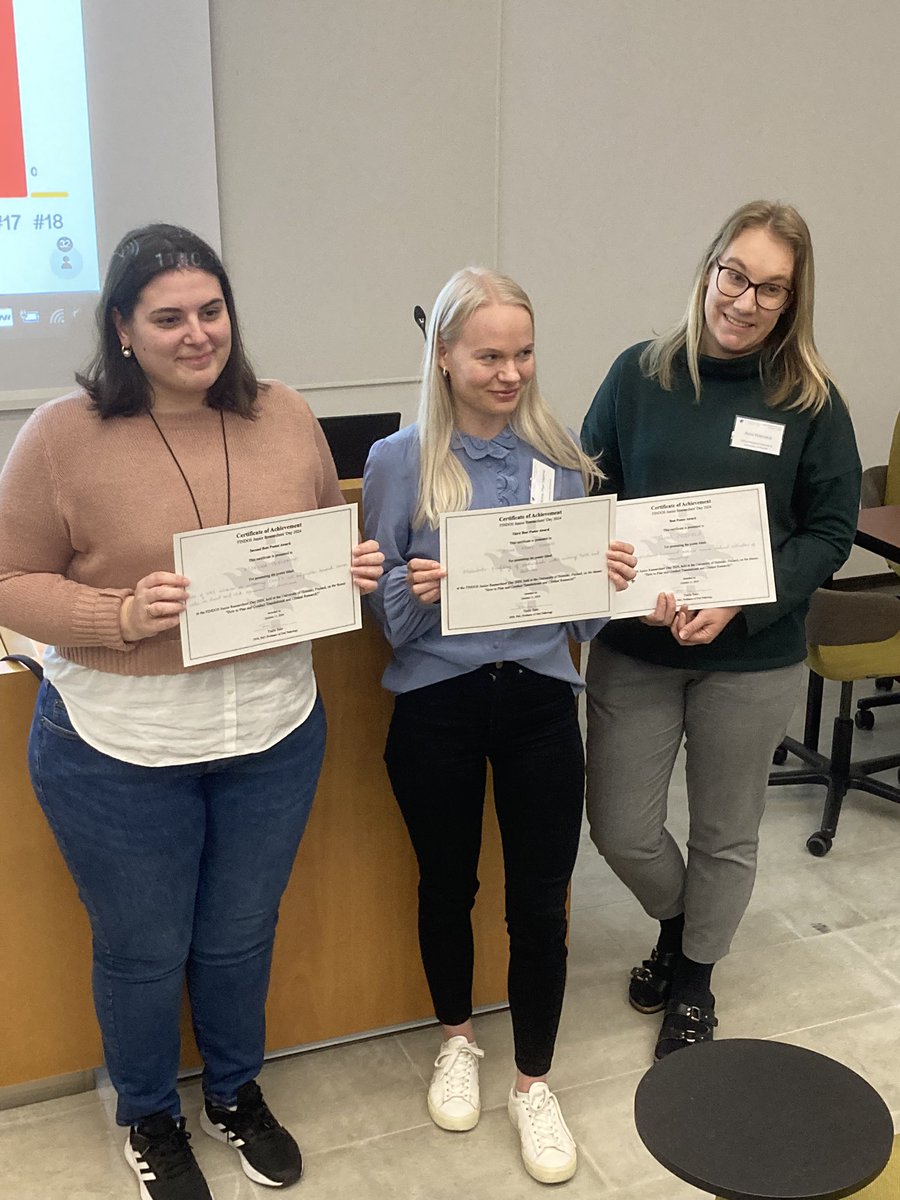 Meillä oli hyvä menestys FINDOS:n posterikilpailussa: 1. ja 3. palkinto. Ohjaajat ovat ylpeitä. <a href="/UniEastFinland/">University of Eastern Finland</a> <a href="/HelsinkiUniMed/">Medicine and Health, University of Helsinki</a> <a href="/UCLEastmanPerio/">UCL Eastman Periodontology</a> <a href="/KatiOorni/">Katariina Öörni</a>