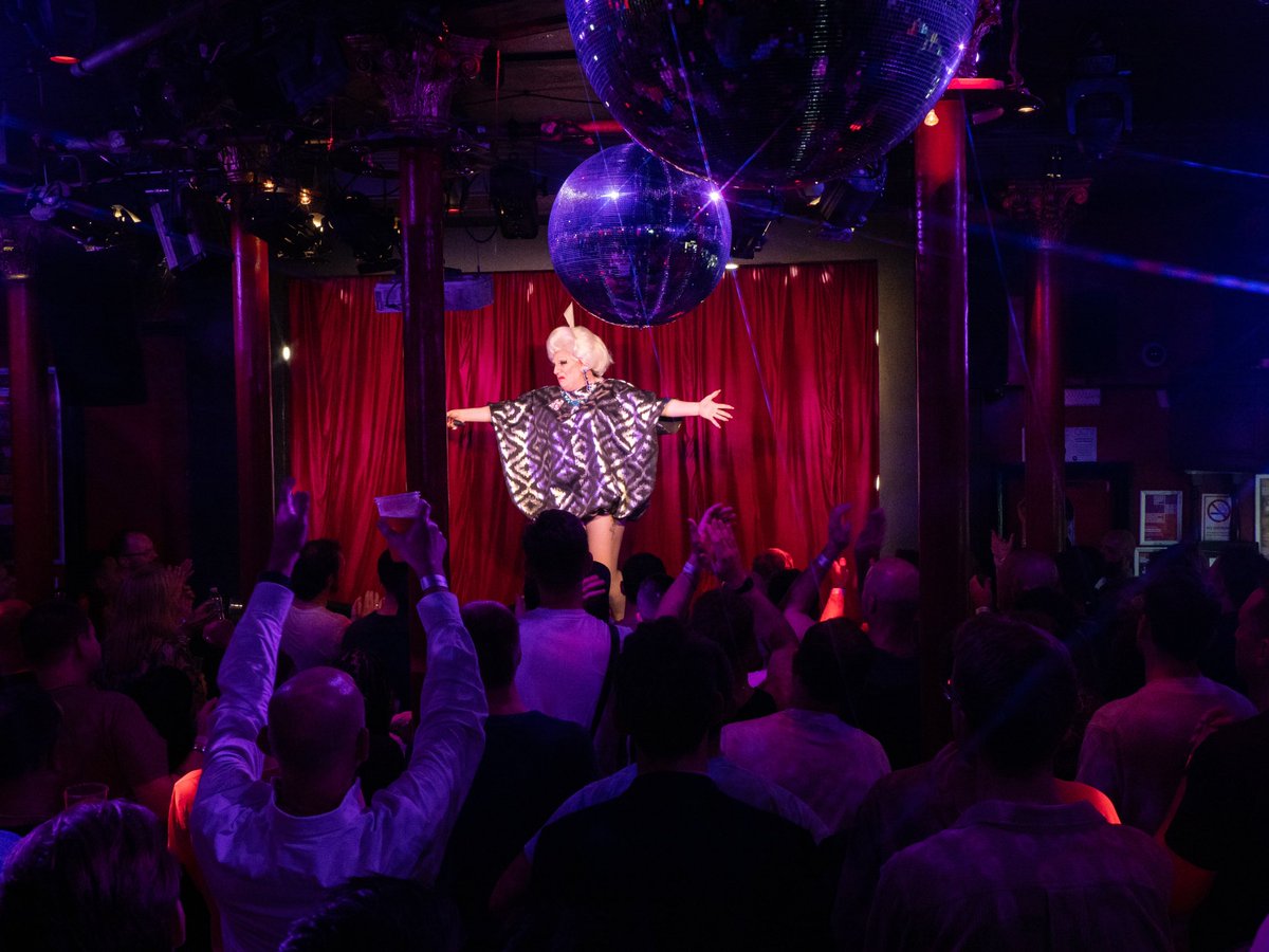 thervt's tweet image. 📸 Here’s some fab shots of @myradubois’ homecoming show last Sunday snapped by the always brilliant @YesZebra. You can book tickets for this Sunday’s show NOW via the link below, or pay on the door on the day ✨