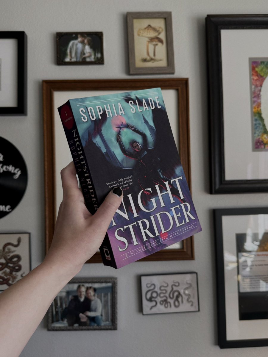 sophia slade | PRE-ORDER VEILWEAVER!!! 🍉 (@theneonvulture) on Twitter photo signing books at <a href="/MoonPalaceBooks/">abolish the police</a> from 12-1:30pm tomorrow come hang out!!!!! i’ll have (some) prints and also bookmarks and other goodies!🦇 signing books at <a href="/MoonPalaceBooks/">abolish the police</a> from 12-1:30pm tomorrow come hang out!!!!! i’ll have (some) prints and also bookmarks and other goodies!🦇