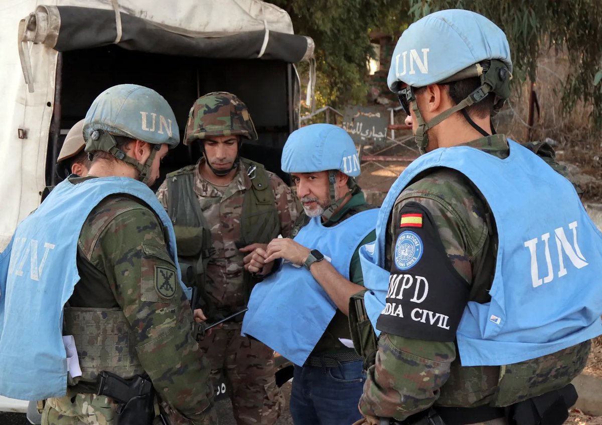 SE TI SPARANO ADDOSSO NON PUOI SCAPPARE: DEVI RISPONDERE AL FUOCO
Sennò becchi proiettili sulla schiena

Israele nasce grazie all’ONU che ne impone l’esistenza e spara contro UNIFIL ovvero l’ONU. Fatto sufficiente a espellere l’ambasciatore israeliano dai Paesi coinvolti

🦎