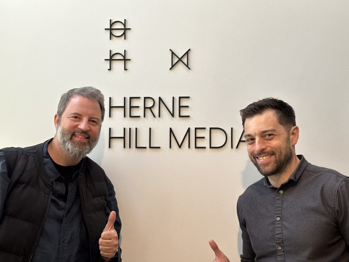 Herne Hill (@hernehillmedia) on Twitter photo The legend himself, Paul Debevec, stopped by the Herne Hill studio this week! Our team was honoured to meet with Paul and have an inspiring and thought-provoking industry discussion with him. Thank you for your generous time, <a href="/debfx/">Paul Debevec</a>!
#VFX #VisualEffects #PaulDebevec #HerneHill The legend himself, Paul Debevec, stopped by the Herne Hill studio this week! Our team was honoured to meet with Paul and have an inspiring and thought-provoking industry discussion with him. Thank you for your generous time, <a href="/debfx/">Paul Debevec</a>!
#VFX #VisualEffects #PaulDebevec #HerneHill
