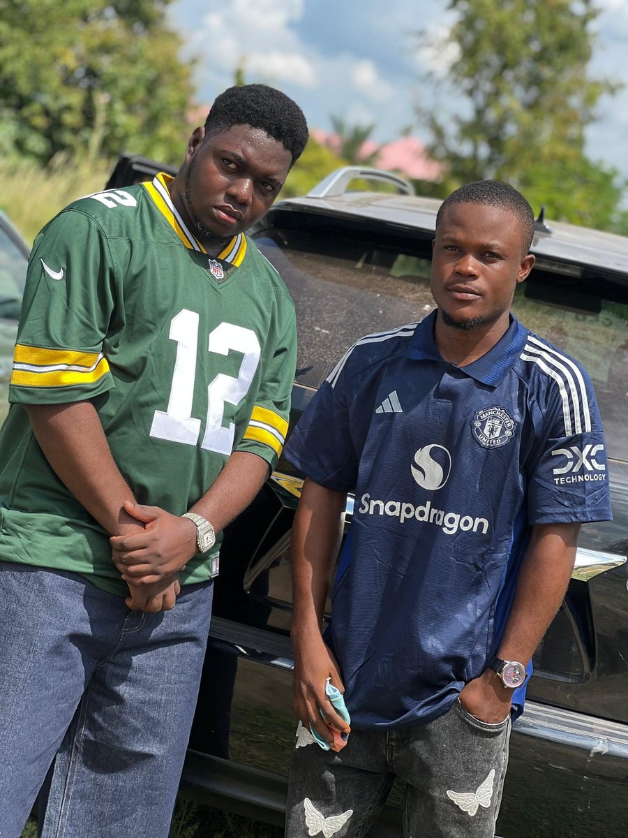 Ealityy's tweet image. Last days on the campus 

 EBSU FYB #Jerseyday
❤️✅