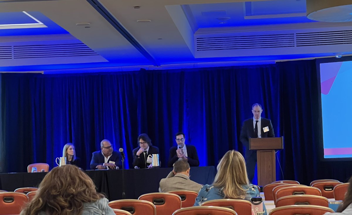AmyLeMDMPH's tweet photo. Great session with many interesting cases and treatment options for oligometastases to liver, colorectal, pancreas, and neuroendocrine cancers #SALCS24 @UTHealthcareSA @UTHealthSAMDA 
@nbn426 https://t.co/t7QOXOgzCY