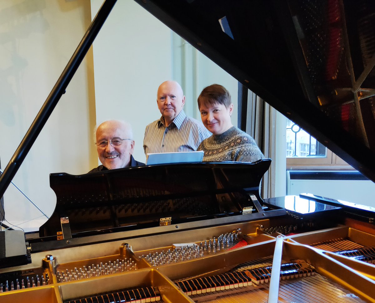 I heard my piece Passing Spring performed by Richard Deering yesterday and sat with the very charming Eddie McGuire.