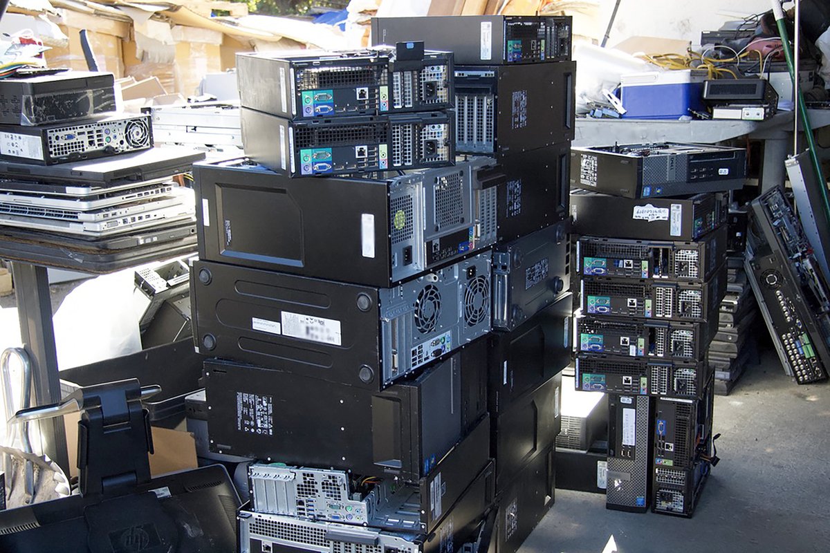 ProPc_Inc's tweet image. Got Old Computer Equipment Piling Up?

Wondering what to do with all those old towers and outdated computer equipment? We can help! At ProPc, we offer recycling services to safely dispose of your old hardware. Let us know if you need assistance—we’ll take care of the rest.