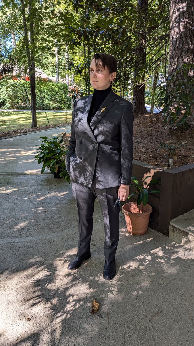 Julia Lepetit Wants You to Vote tweet media