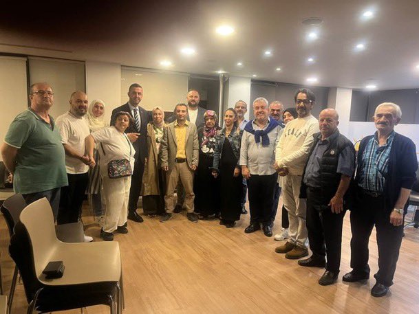 Ramazan_denli81's tweet photo. Durmadan yorulmadan ilk günkü aşkla Bakırköy zeytinlik mahalle toplantımızı mahalle başkanımız @vavsesi başkanlığında mahalle teşkilatımızın katılımıyla gerçekleştiriyorz
@osmannnurika @AvCumaParlak @servetyazici @BirdalMuammer @ismet_ozturk @ahmetkaan79 @meozkaya @erkankandemir https://t.co/6jPz1A3cUe