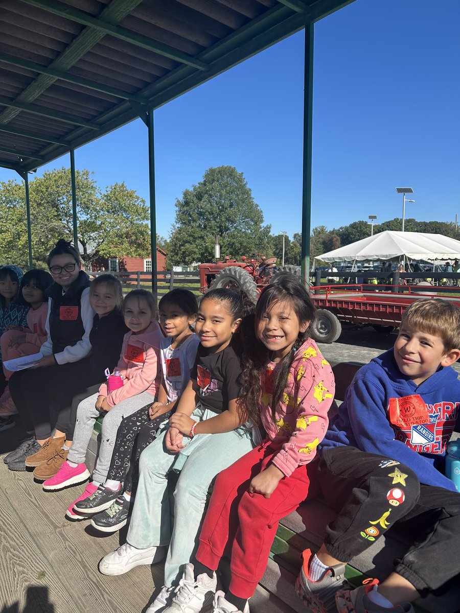 Ms_Welch1's tweet photo. We had such a fun time at Frying Pan Park! https://t.co/Qc4CGCEdOy