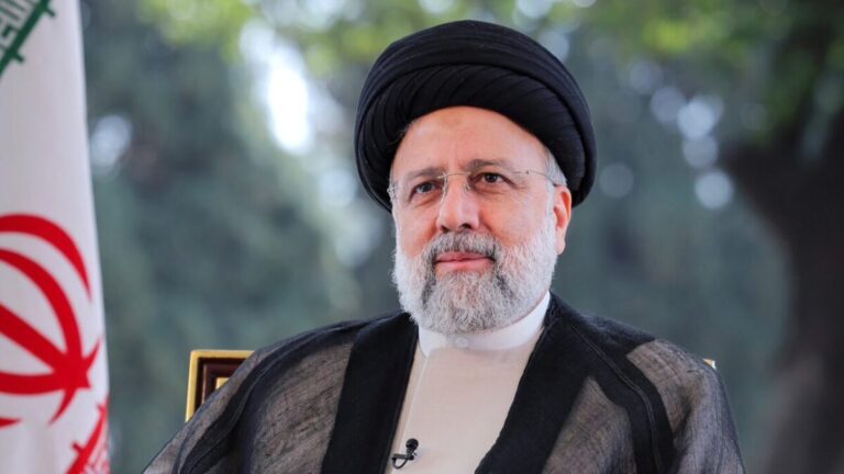هنوز هم باورمون نمیشه نبودنتو🥺
برای شادی روح #سید صلوات بفرستید🙏🌹
#صلوات
#حمایت_انقلابی 
#فالوبک