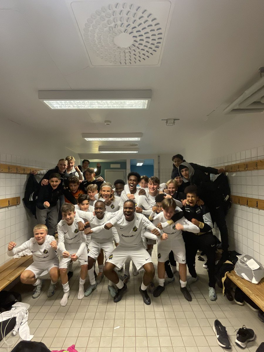 Alexander Snäcke tweet media