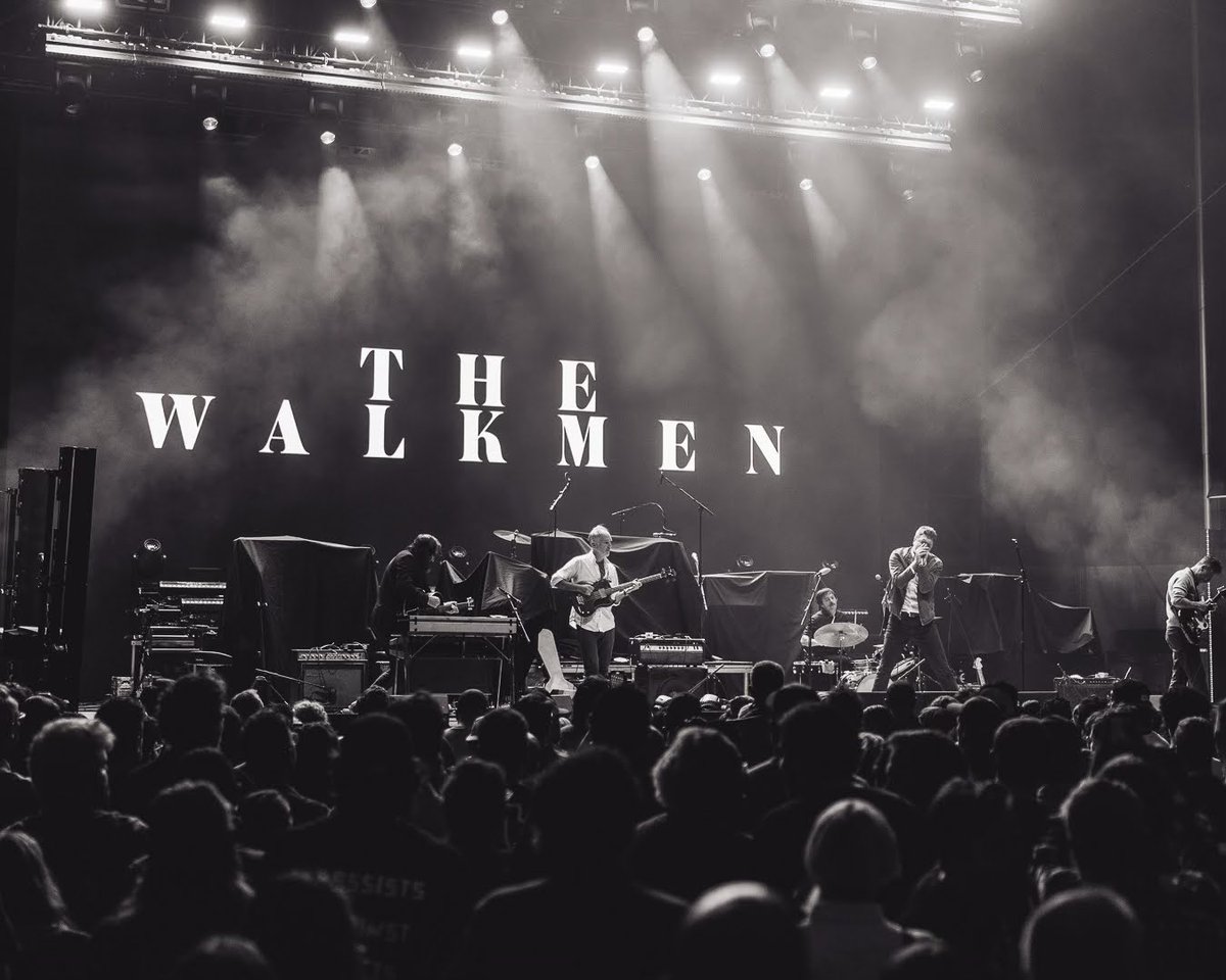 Forest Hills last month with <a href="/idlesband/">I D L E S</a>. One more show this year at the LA Forum with <a href="/Interpol/">Interpol</a>. 

Tickets available at fanlink.tv/TW-TOUR

📸: <a href="/emilioherce/">Emilio Herce</a>