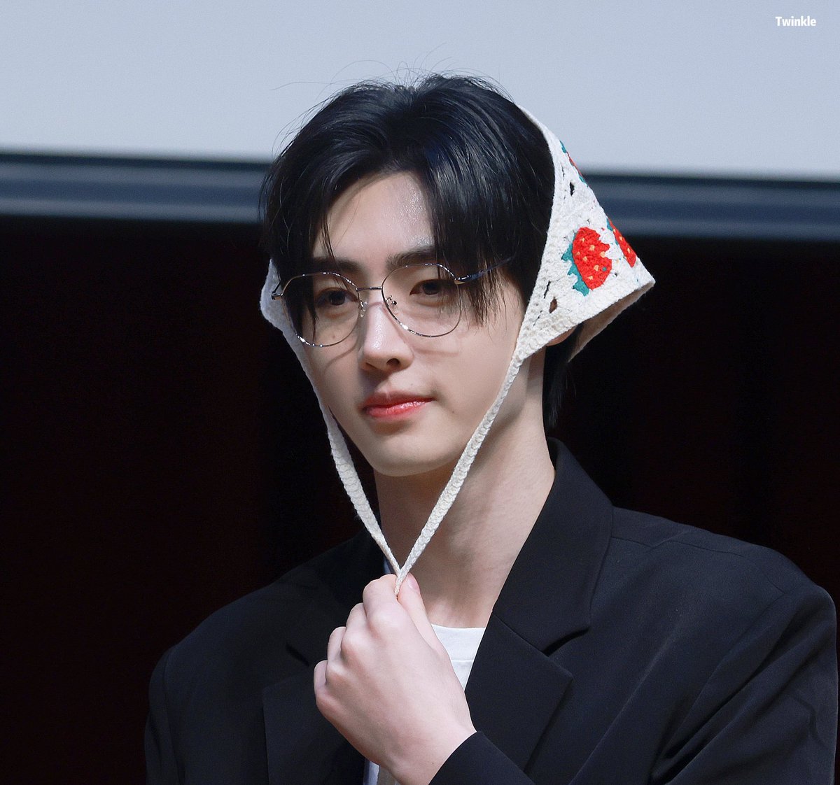 hoonlovemail's tweet photo. ⋆｡‧˚ʚ🍓ɞ˚‧｡⋆ https://t.co/OusRLOwCbR