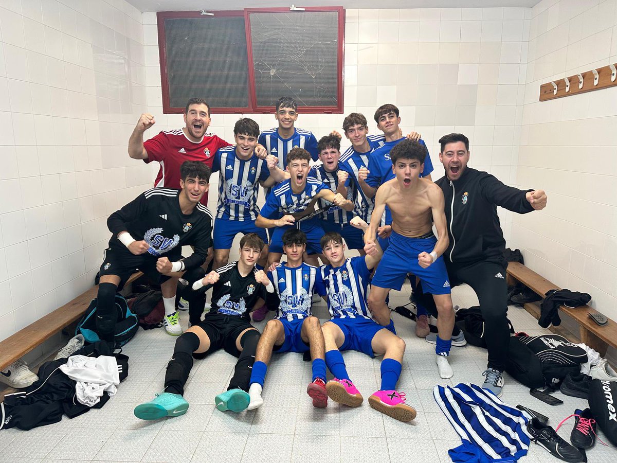 cftalavera_sala's tweet photo. Y llegó,primer ➕3️⃣ de la temporada de nuestro juvenil preferente por 8-3 ante Sacedón 
   ¿Alguien dudaba de este equipo? 
  ¡ Vamos! 💪🏽💙🤍💙 https://t.co/A6fE3ZcBwn