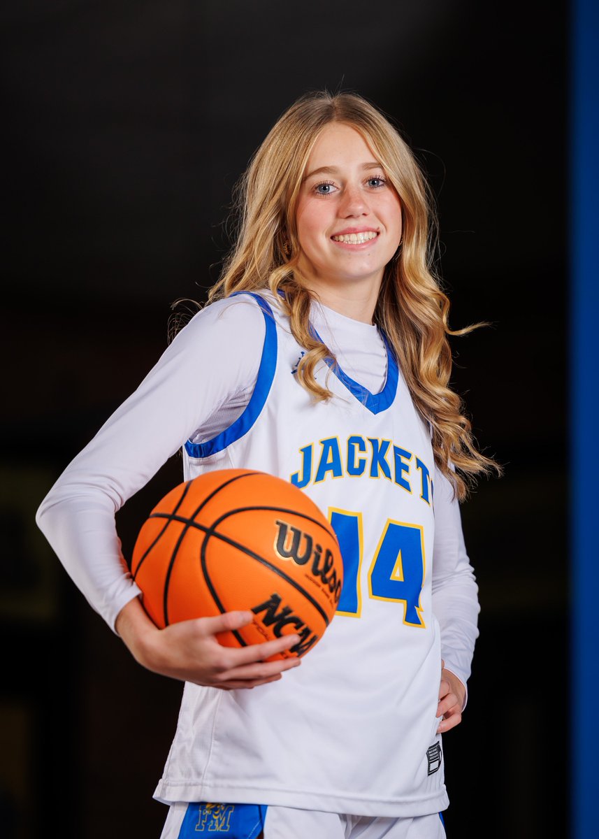 Saturday should be really fun playing in Charleston with the best girls in South Carolina. 🏀💙Watch us live on BallerTV at 1:55 (court 3) and 3:45 (court 1) Jersey # R89, Team #15.