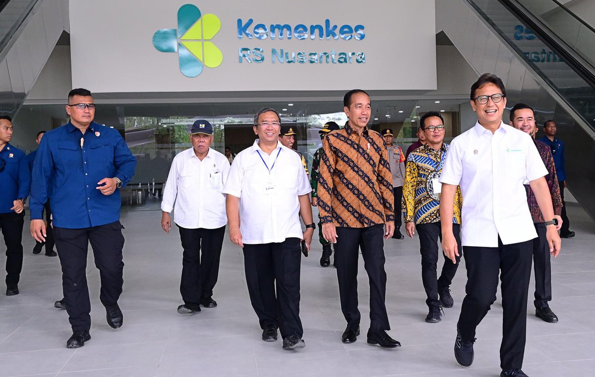 Rumah Sakit Kementerian Kesehatan di IKN sedang membangun sejumlah fasilitas penting. Saya berharap pembangunan ruang pendaftaran, ruang cathlab, hingga ruang operasi berjalan lancar dan segera dapat beroperasi untuk memenuhi kebutuhan kesehatan masyarakat setempat.

***
Foto: