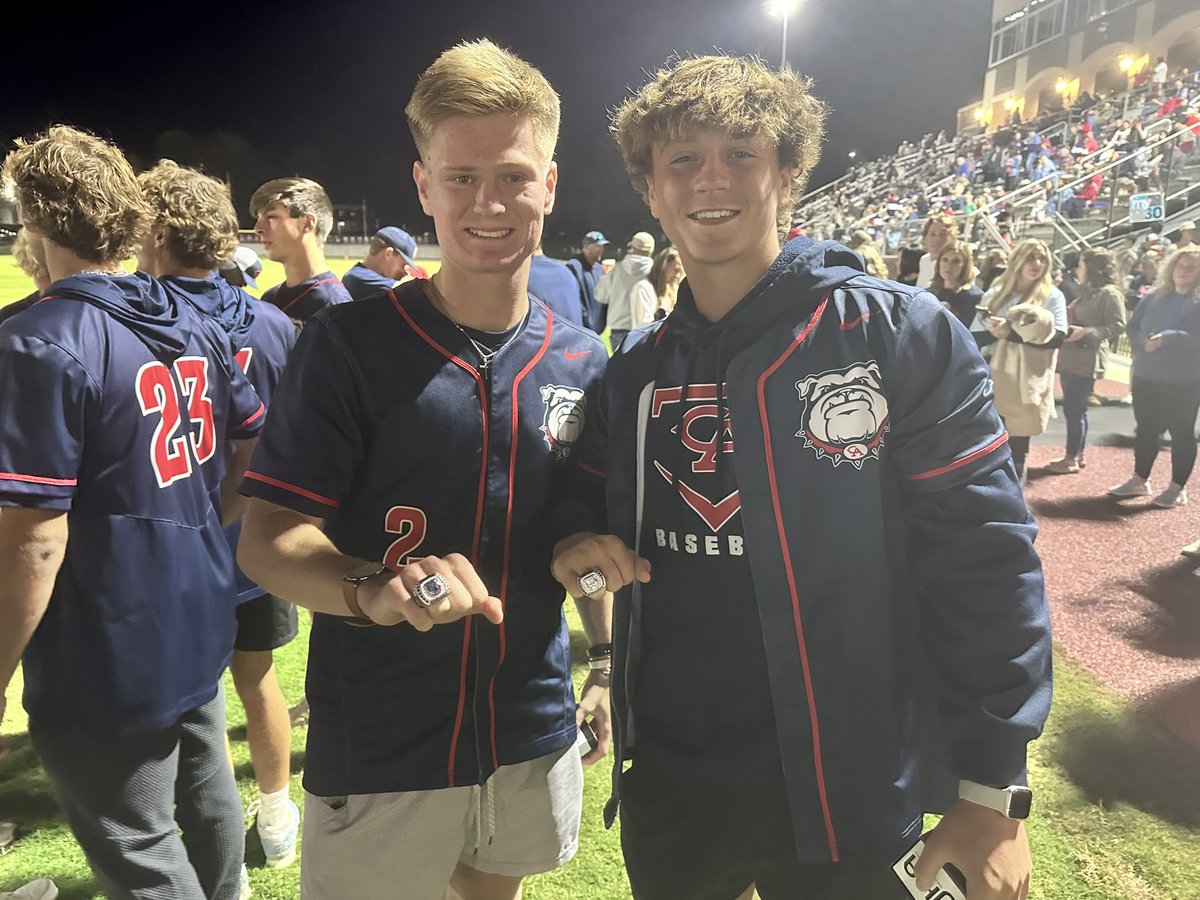 mopatton_sports's tweet photo. Division II-A state championship rings were presented to the 2024 @CABulldogBB team at halftime … https://t.co/tr940prALI