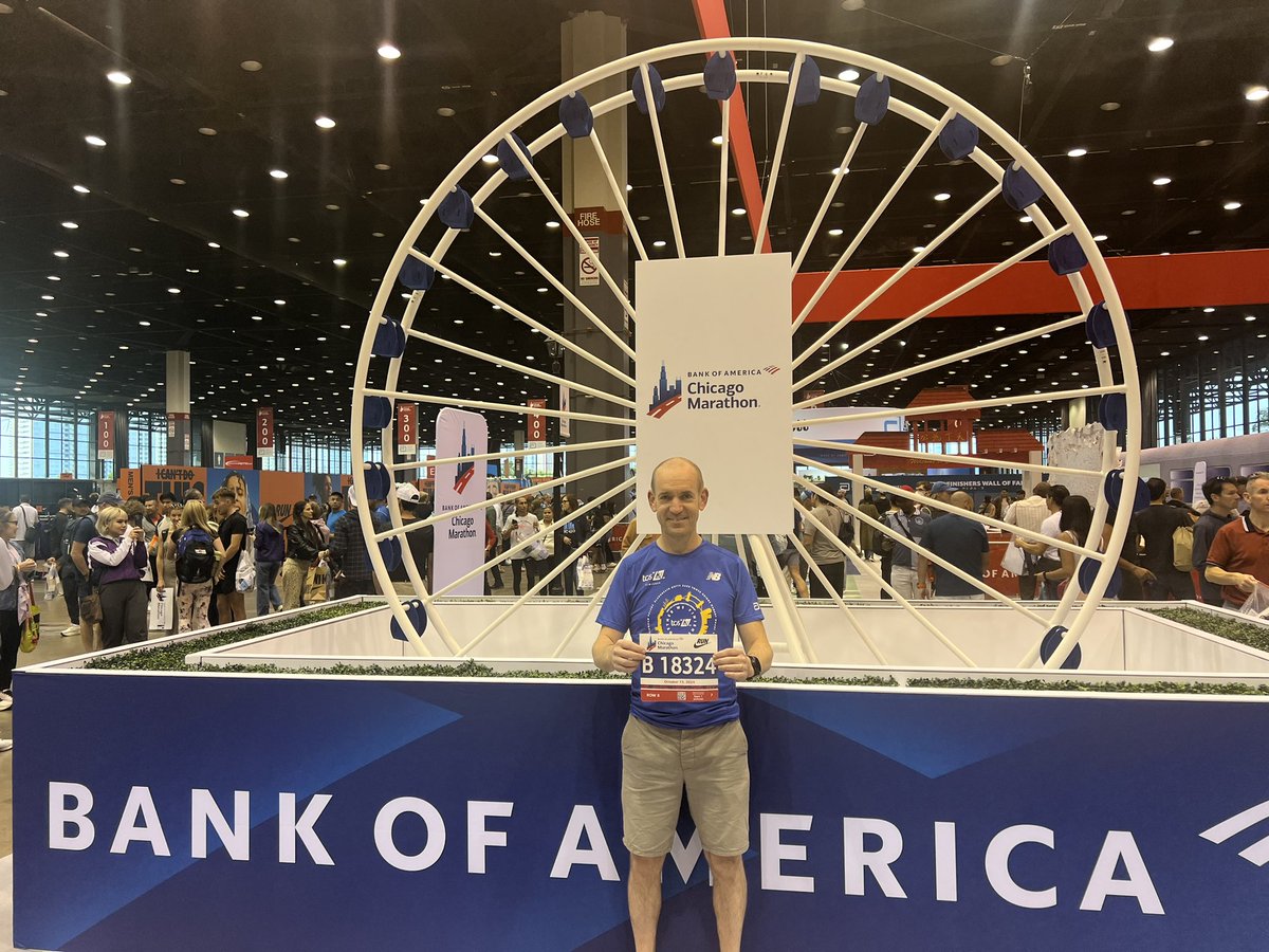 MarkRyanQuintas's tweet photo. Nice to find out that my beloved @GalwayGaillimh Galway are a sister city of my new favourite city Chicago #galwayireland #chicago #chimarathon #chimarathon2024 @ChiMarathon one of the biggest expos I’ve been at today https://t.co/Dd9NcaFRtz