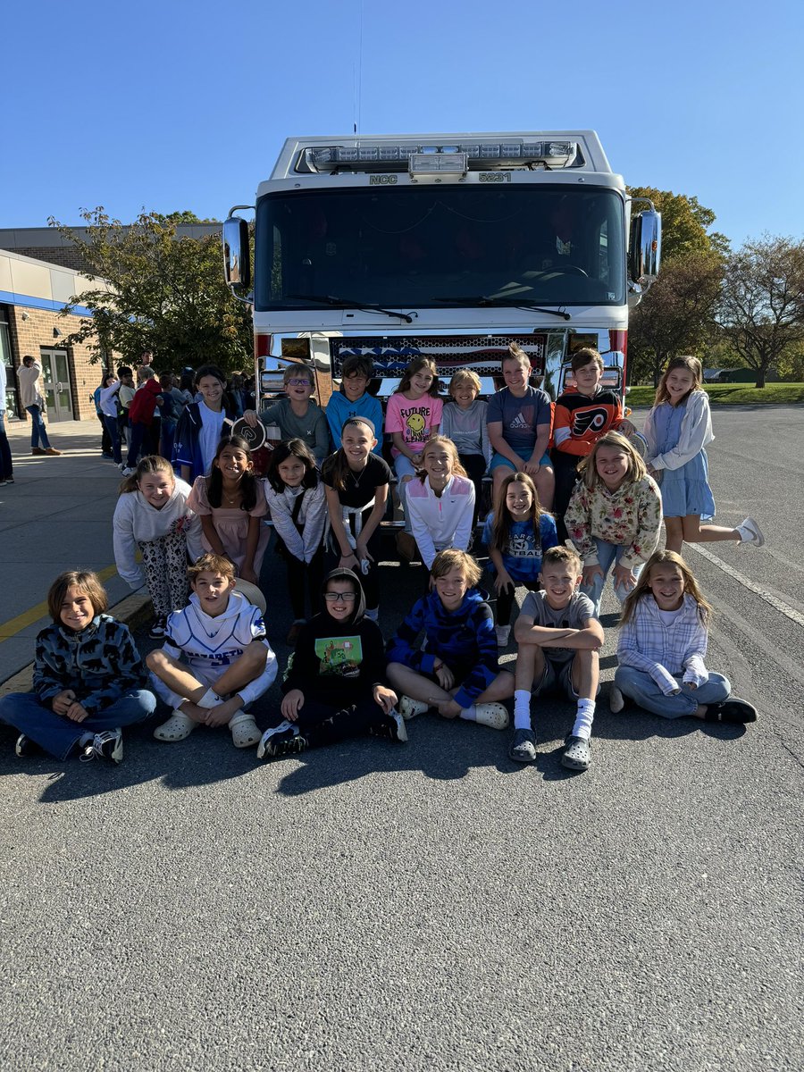 Thank you, Bushkill Township Volunteer Fire Company for your visit today!

502 learned the proper way to use a 🔥 extinguisher and also about all the important equipment on the 🚒 .