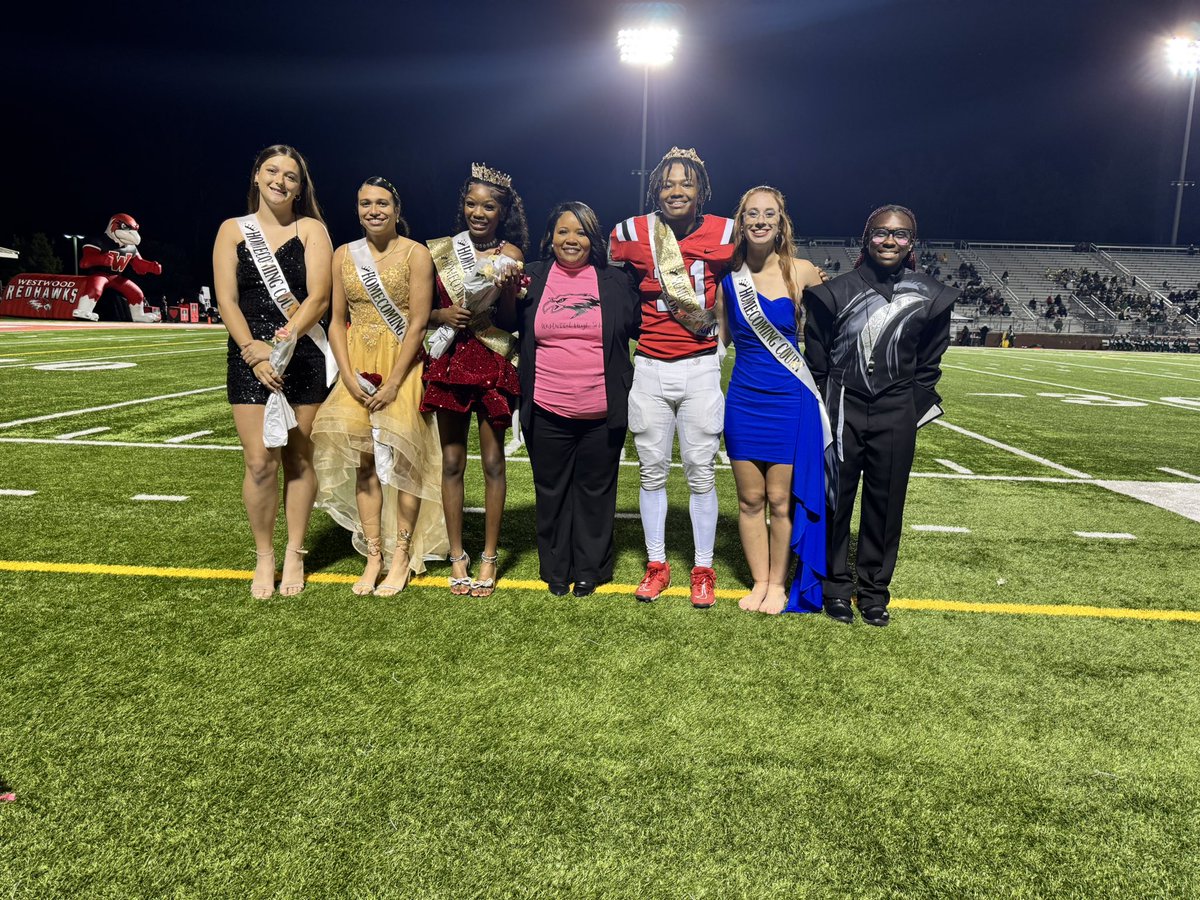 westwood_stuco's tweet photo. Wrapping up an incredible Homecoming Week at the Castle with our stunning Homecoming Court and the crowning of our King and Queen! 👑🎉 It’s been a week filled w/ excitement, school pride, and unforgettable moments. #RedhawkPride #Homecoming2024 https://t.co/QFfOPq6alh