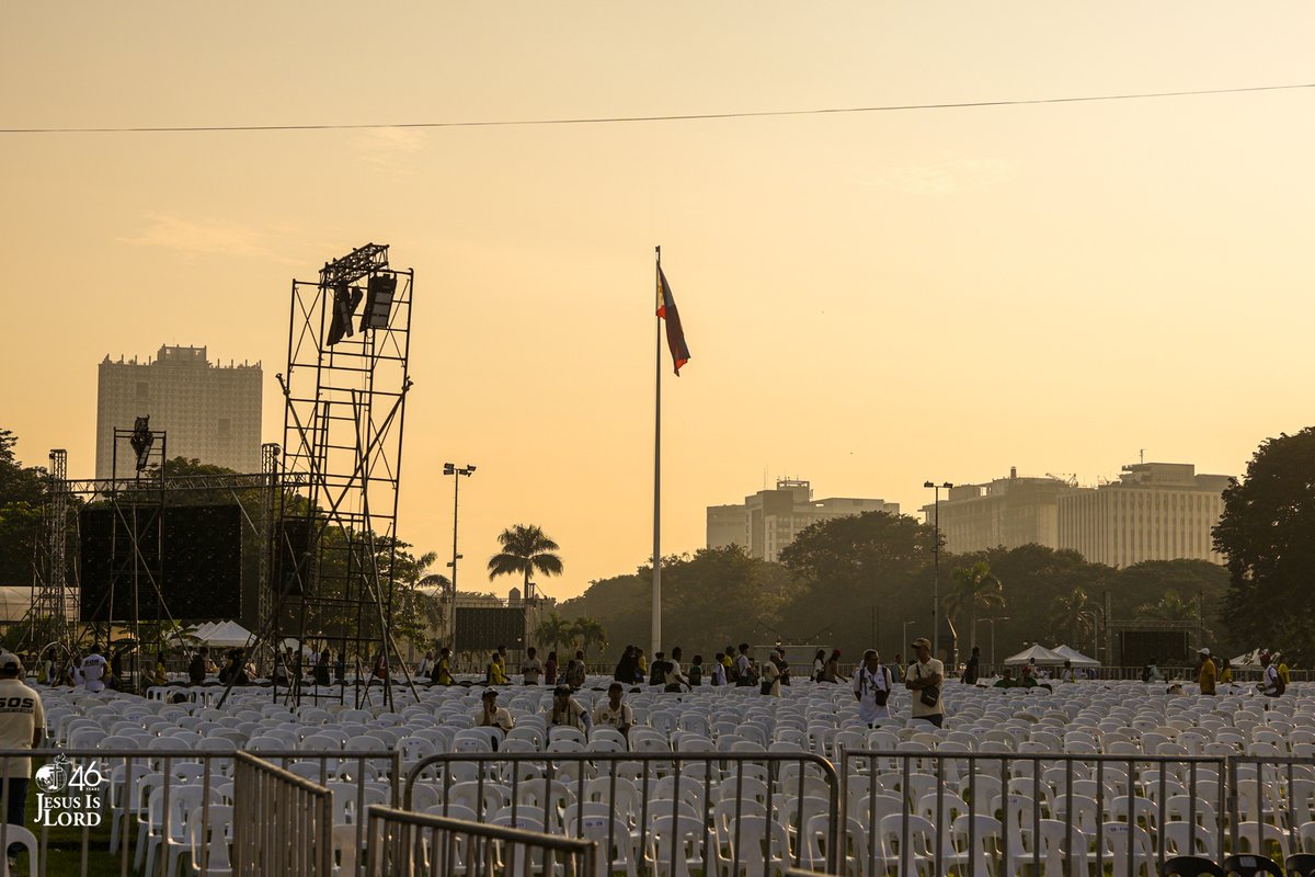 JILWorldwide's tweet photo. The Lord of Lords whose glory we are celebrating today is worthy of our best. Look! Luneta is ready for the celebration. All physical arrangements at the Luneta Granstand are excellently prepared! 

What a refreshing sight to also see our brethren gathering this early to be part of our celebration today! Early birds represent! 🙋‍♀️🙋‍♂️

#JIL46 #ChristIsTheAnswer
Jesus Is Lord