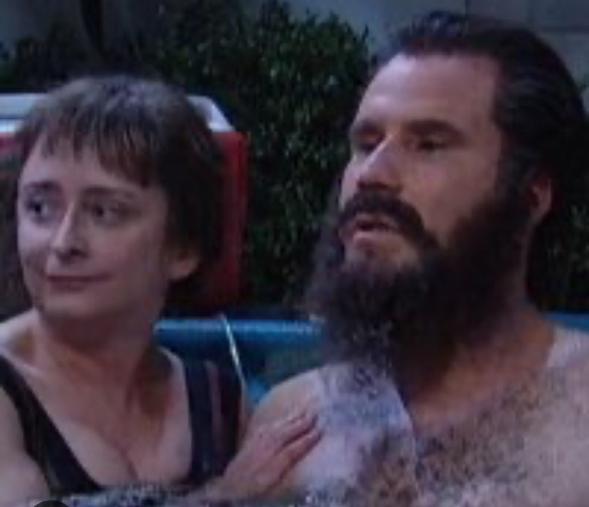 Charlie Farrell tweet media