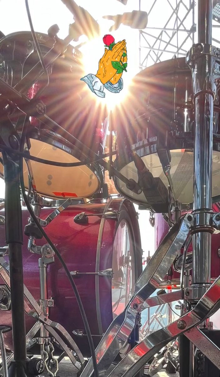 #UPDATE | Joji and the band are now doing soundcheck at #SlowLifeSlowLive in Seoul! (via meccles)