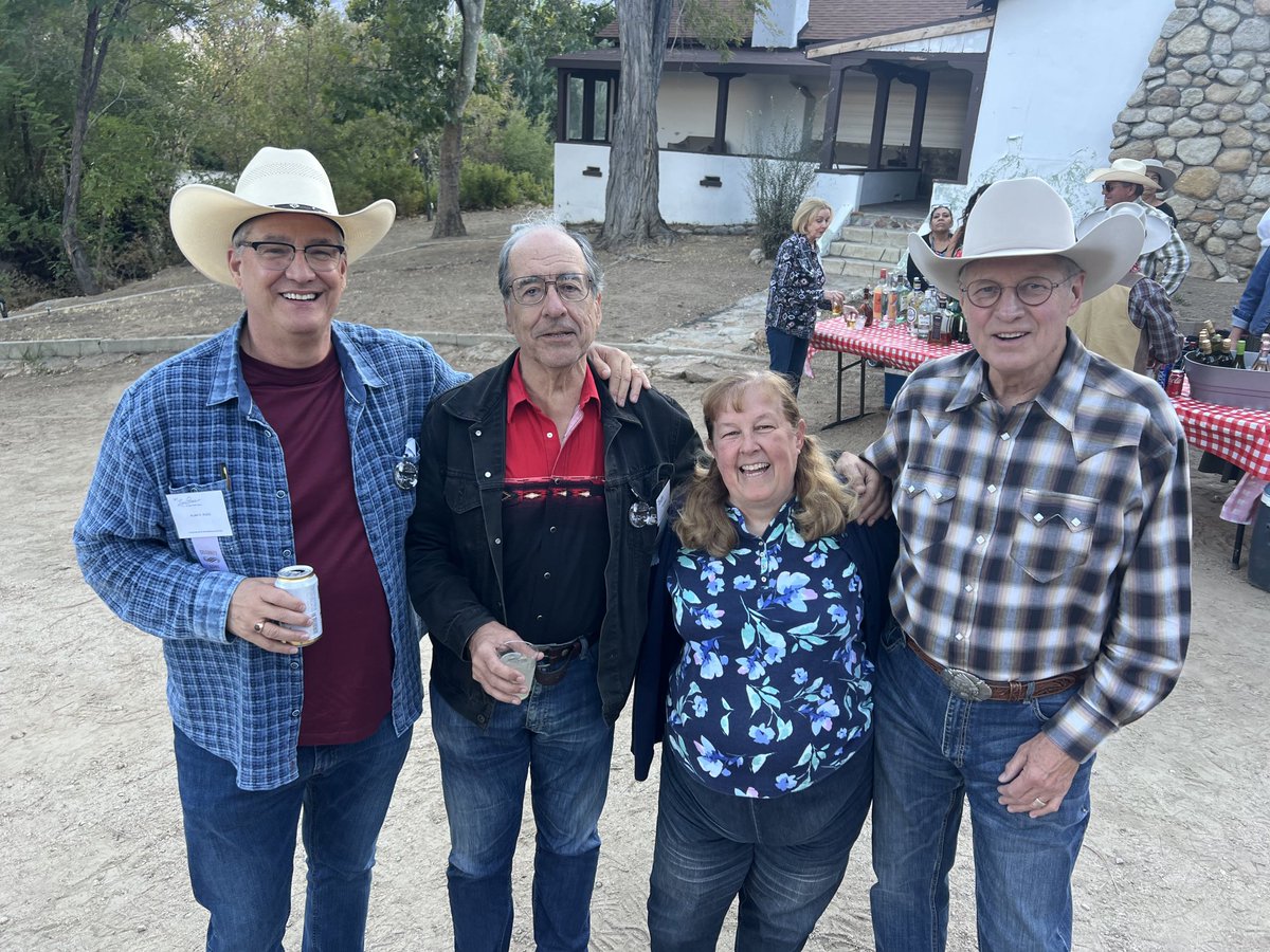 Me at Cuffe Ranch with a trio of terrific #LonePineFilmFestival guests: Alan K. Rode, Scott Eyman &amp; Bruce Boxleitner. 
⁦@alancinephile⁩ ⁦<a href="/ScottEyman1/">Scott Eyman</a>⁩ ⁦<a href="/boxleitnerbruce/">Bruce Boxleitner</a>⁩