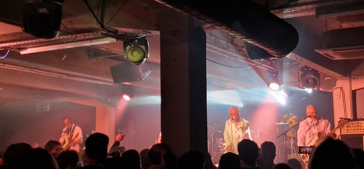 Can't believe I just saw Cardiacs