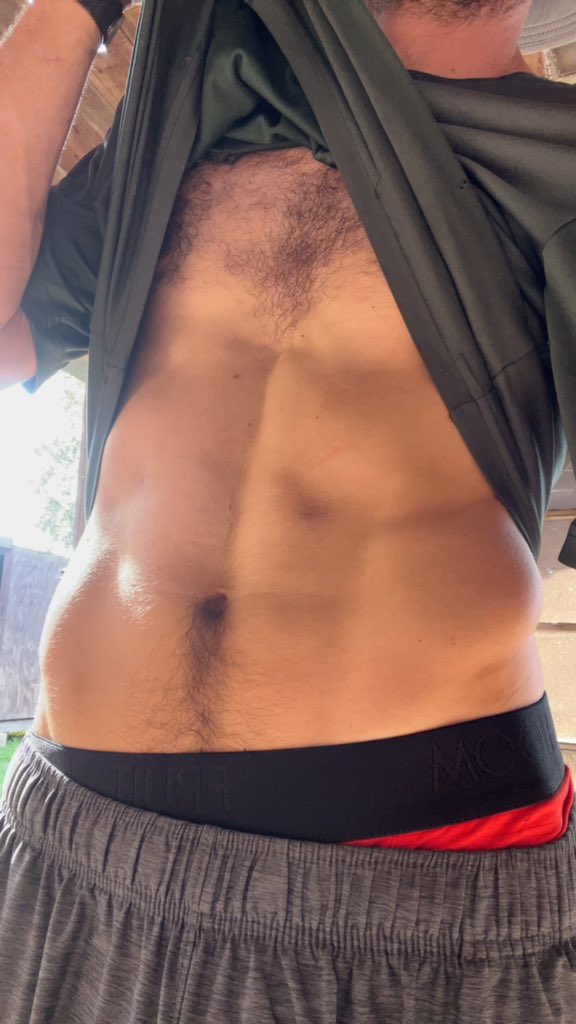 Justthetipsir's tweet photo. Flip it out Friday! https://t.co/OBQoGiBfSc