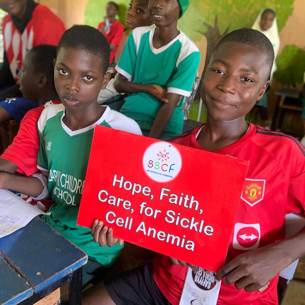 SafiyyaSCF's tweet image. Understanding your genotype is crucial in preventing Sickle Cell Disease. By knowing your status, you can make informed health decisions. We’re urging students and their families to get tested and spread the word! Together, we can make a difference. 🌍 #GenotypeTesting