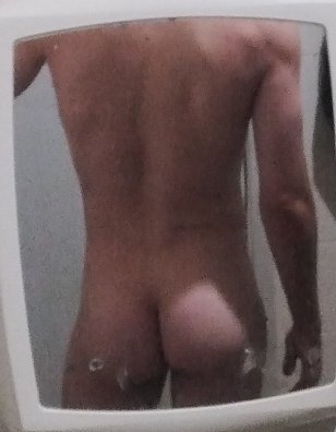 hvers0's tweet photo. Só queria um espelho maior 😔 https://t.co/oiLgJ76FUi