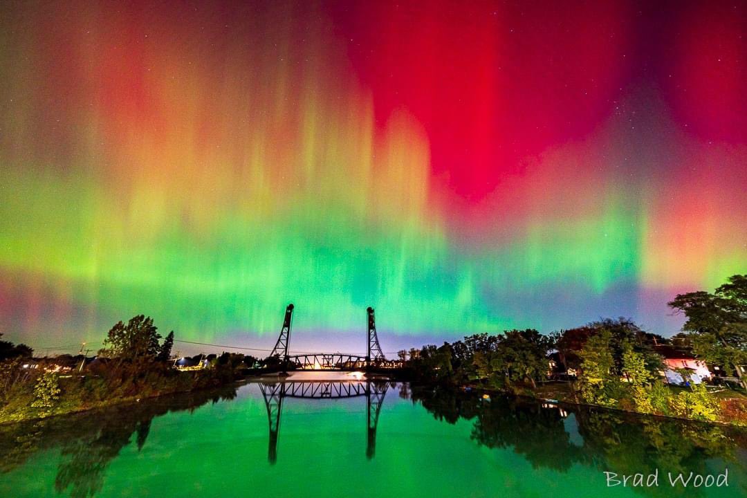 Stunning image of the #aurora last night over the Welland Canal in Dain City. Photo by Brad Wood  facebook.com/share/85Yx8twE…