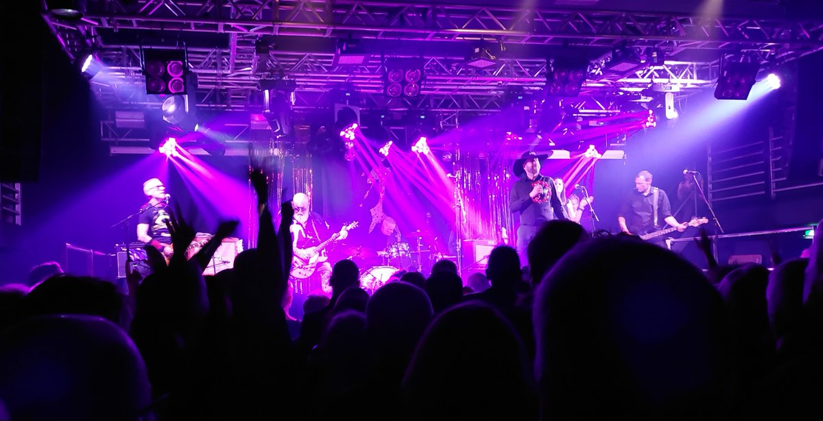 Ken Fae Fife #MDANT (@kenfaefife) on Twitter photo 4th gig of four this week, and what a way to end the week! A stonking, full on homecoming gig from <a href="/gbmrmackenzie/">Goodbye Mr Mackenzie</a>, Goodbye Mr MacKenzie, at The Liquid Room. Funniest band intro from the legend that is John Duncan. My new ear buds working well! 4th gig of four this week, and what a way to end the week! A stonking, full on homecoming gig from <a href="/gbmrmackenzie/">Goodbye Mr Mackenzie</a>, Goodbye Mr MacKenzie, at The Liquid Room. Funniest band intro from the legend that is John Duncan. My new ear buds working well!