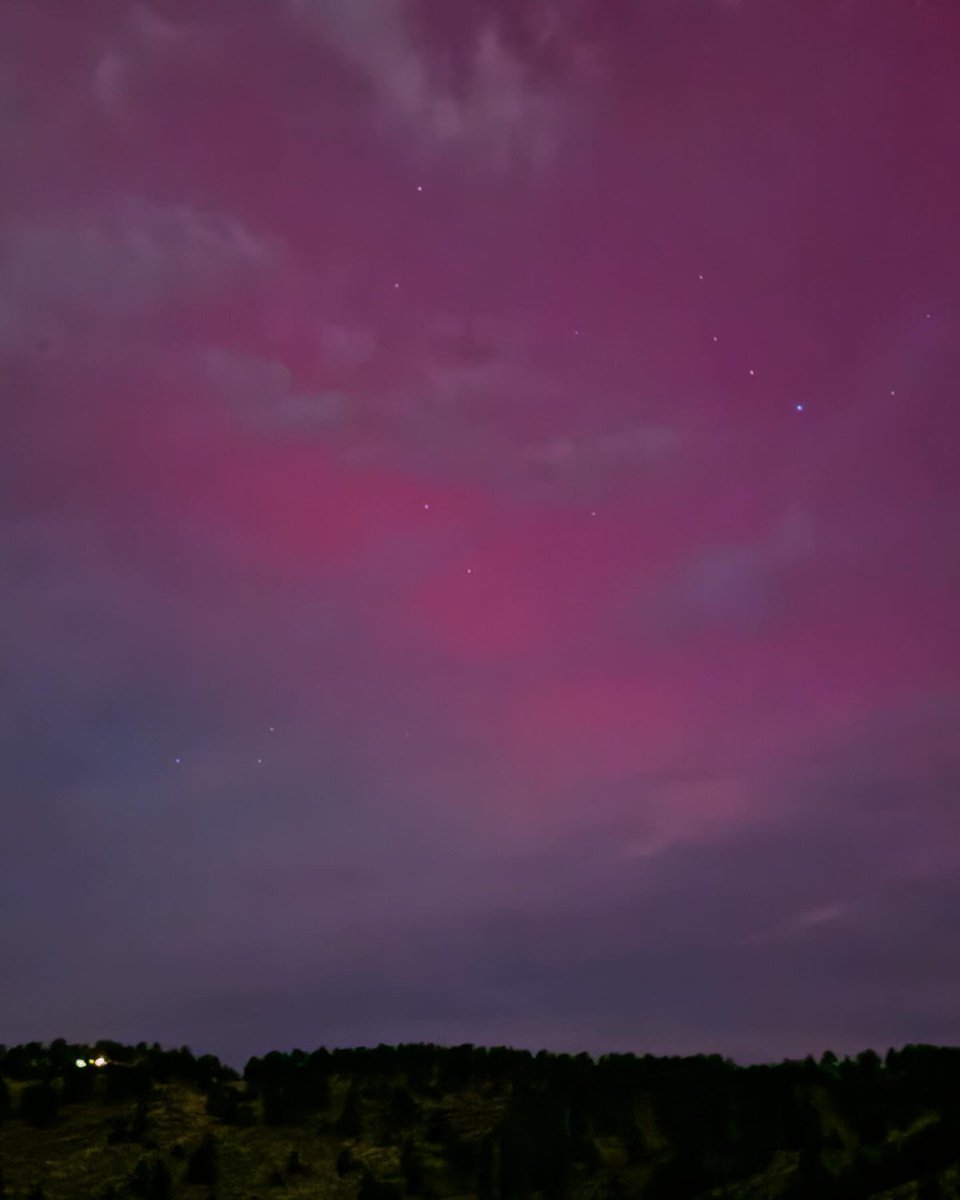 Did YOU see the #AuroraBorealis over #FortCollins last night?! 🤩 

📸 1: <a href="/_johnverwey/">JV</a>
📸 2-3: @dannymat_photography
📸 4: @browniee0103