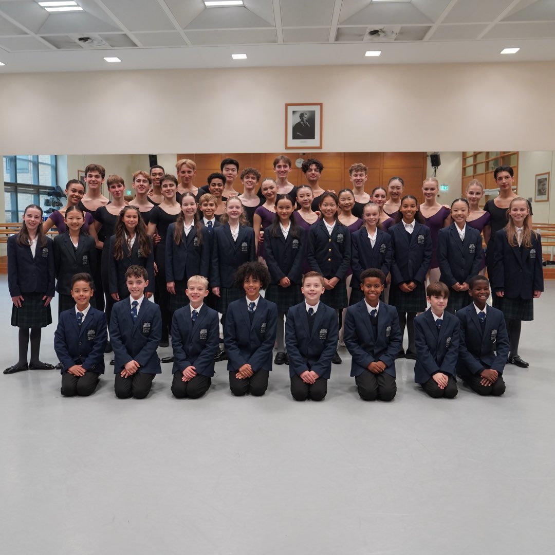 RoyalBalletSch's tweet photo. ⭐️ Our Year 7 students recently visited Upper School to meet our Pre-professional Year and tour the Royal Opera House ⭐️

To inspire our Year 7 students, we brought them to watch classes at Upper School, ask our Pre-professional Year students advice and see The Royal Ballet. https://t.co/ZHZa2Kz9uw
