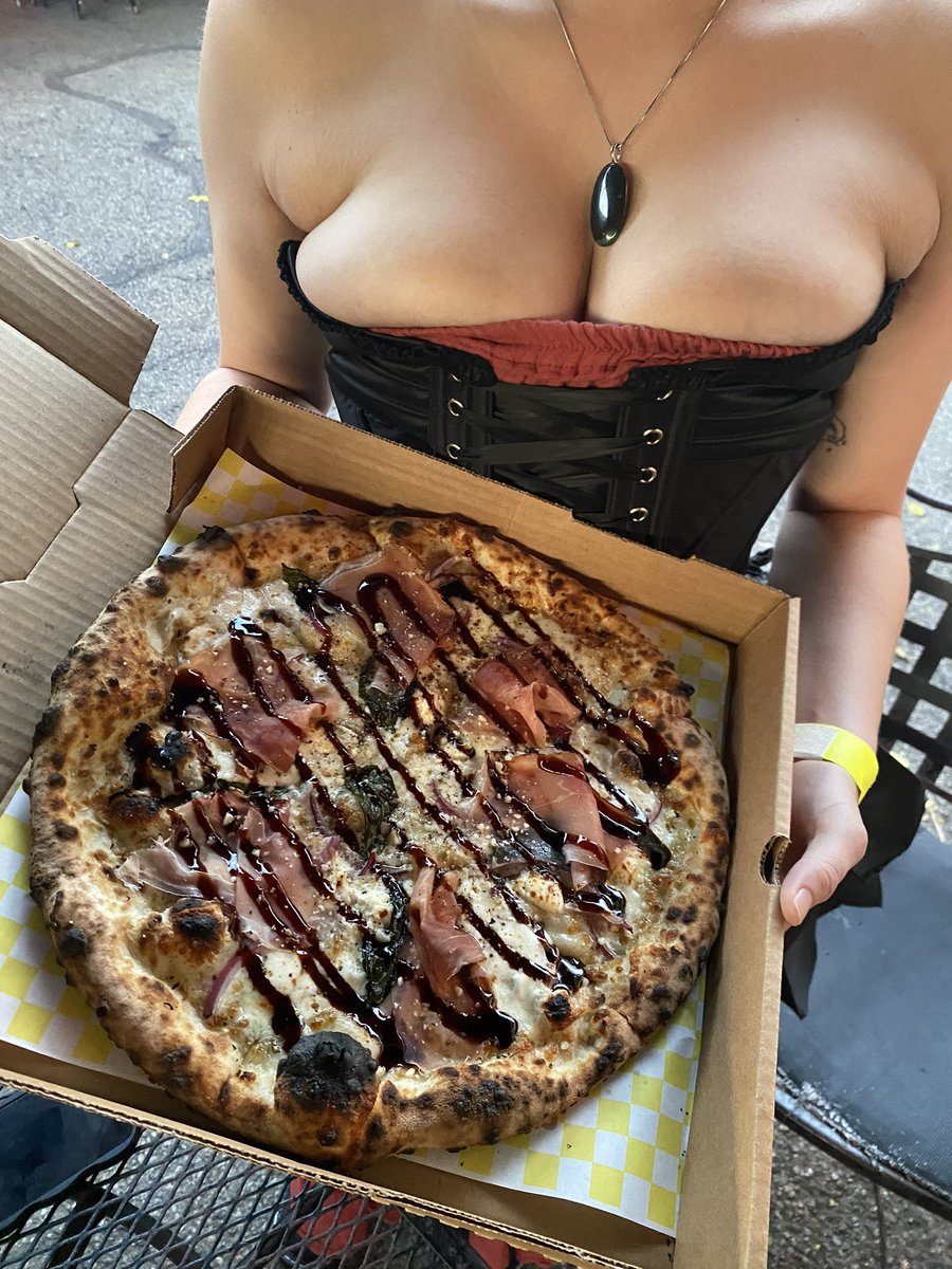 snarlsband's tweet image. 