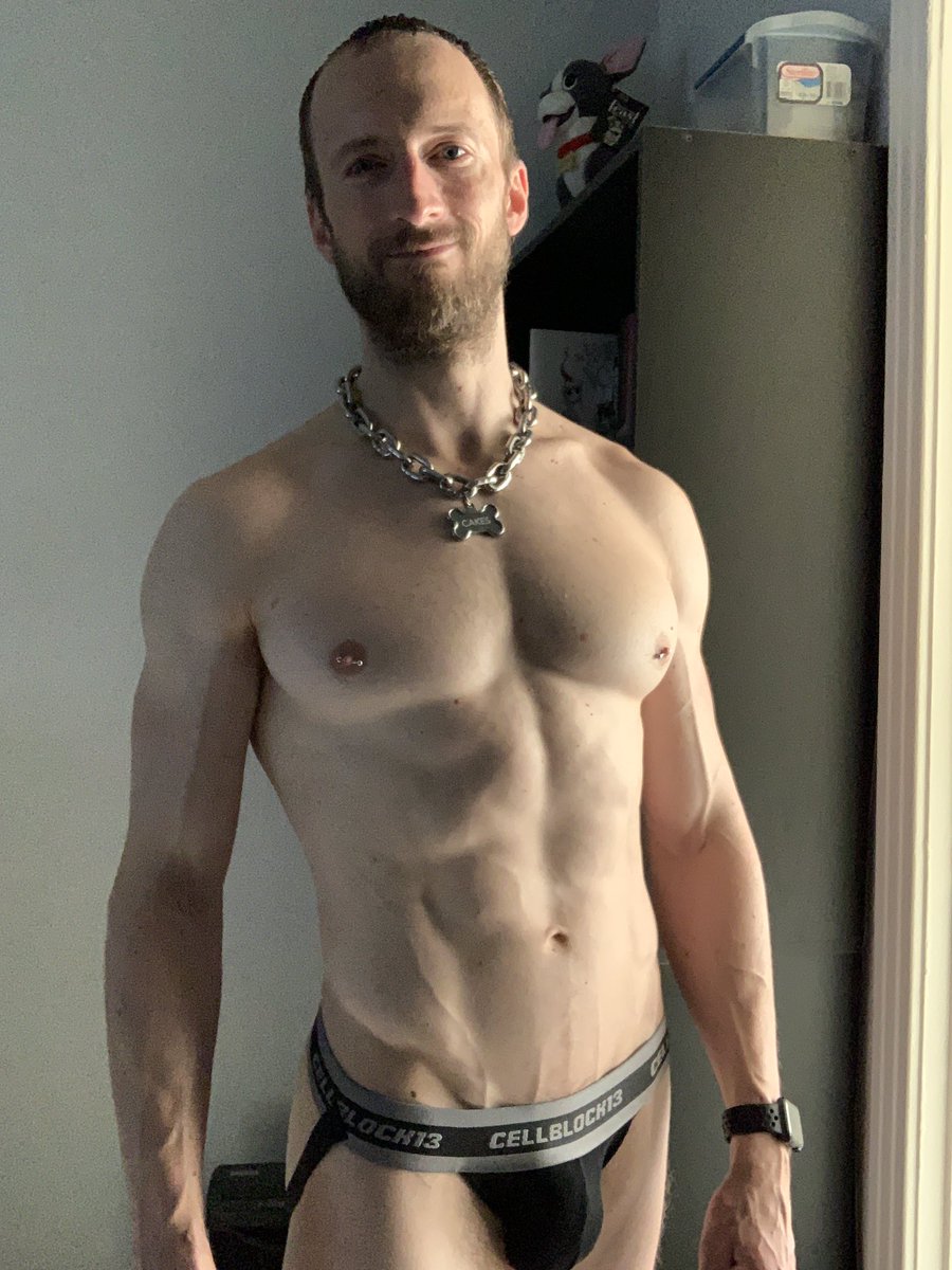 Hope you’re all having a great jockstrap Friday!