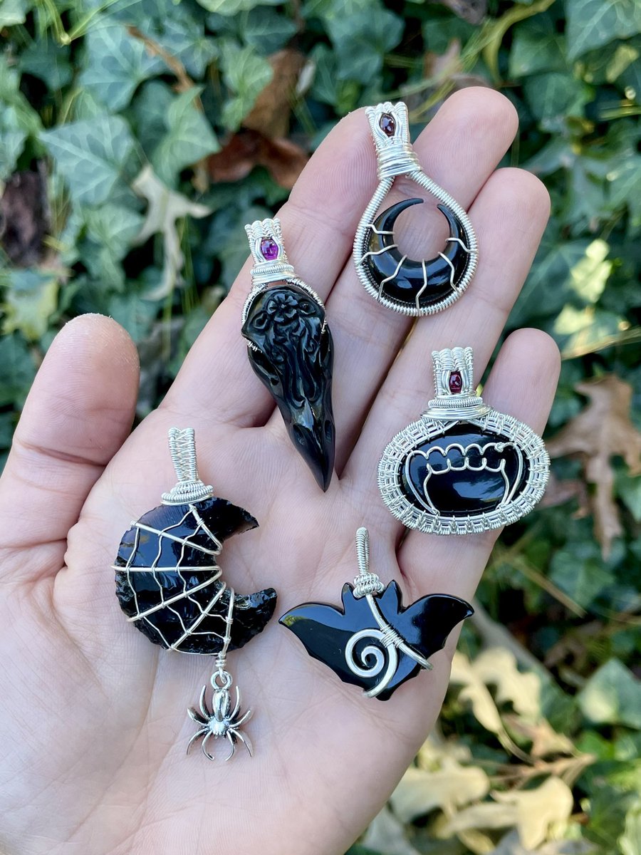 𝕎𝕚𝕔𝕜𝕖𝕕 𝕎𝕚𝕣𝕖 ℂ𝕣𝕒𝕗𝕥𝕤 tweet media