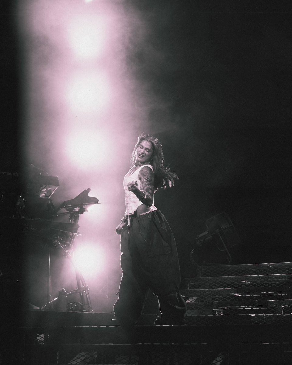 thatkidcarter's tweet photo. @Kehlani Thru My Lens (2024) https://t.co/vi30KAFzqM