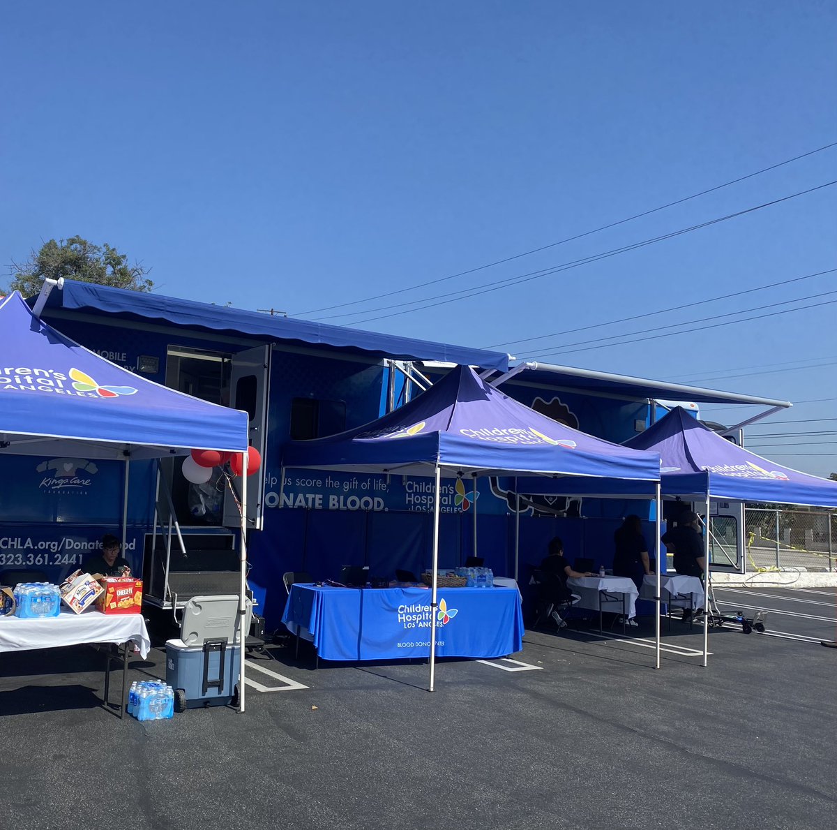 autoexpertsocal's tweet image. So glad we were able to help support the blood drive at Certified FCU this week! Thank you @childrensla! If you are interested in donating blood, visit their website for details! 👶❤️
•
•
•
#autoexpertsocal #autoexpert #socal #blooddrive #savethechildren