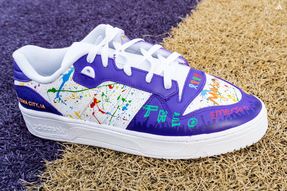 Thank you to both <a href="/seattlechildren/">Seattle Children's</a> and <a href="/uichildrens/">UI Health Care Stead Family Children's Hospital</a> for helping us with this special project 💛👟💜.