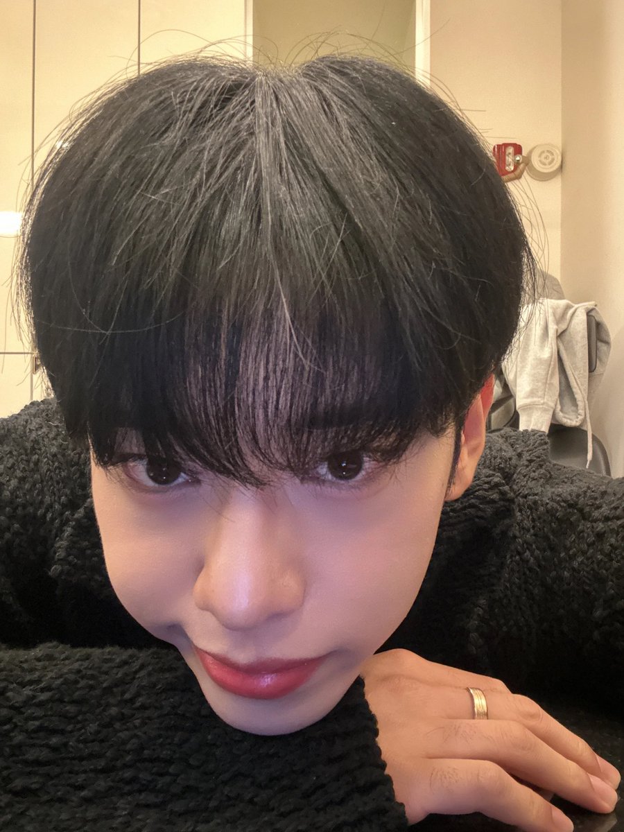 0522zone's tweet photo. 241011 

[🐿️] thank you for ur hard work today! ☘️💙 https://t.co/WDO5tkykSJ