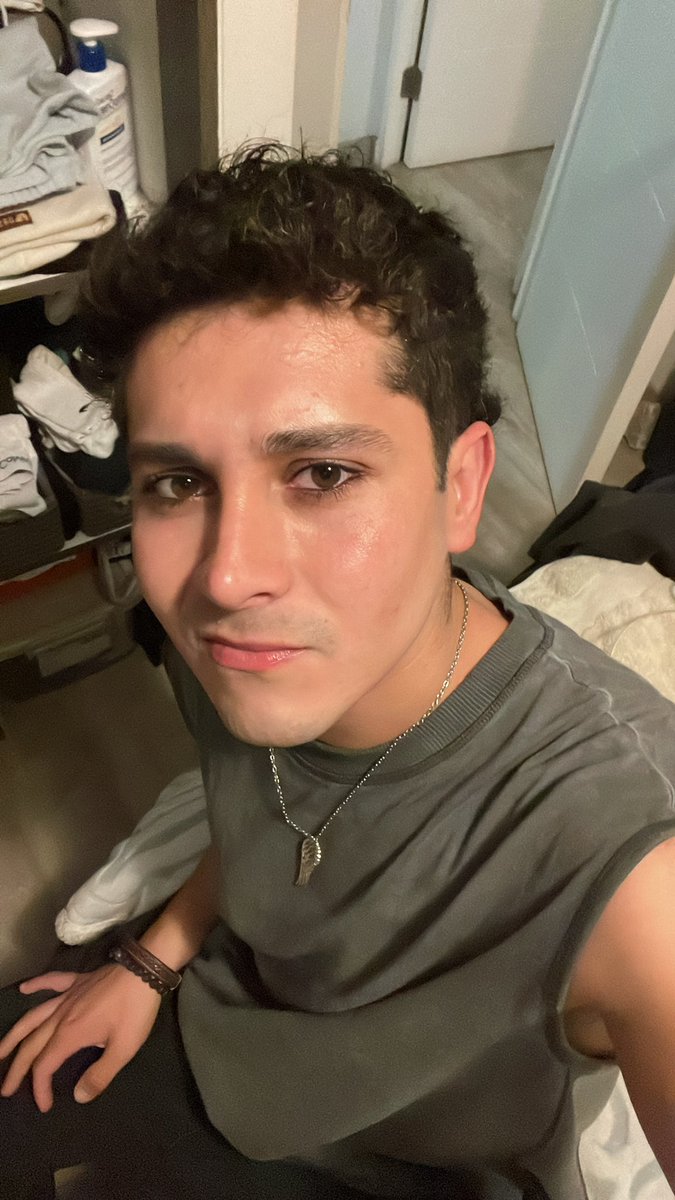 Nicoamaro__'s tweet photo. A veces solo hay que decir “hmmm raro” y seguir https://t.co/SjXtiOlX0S