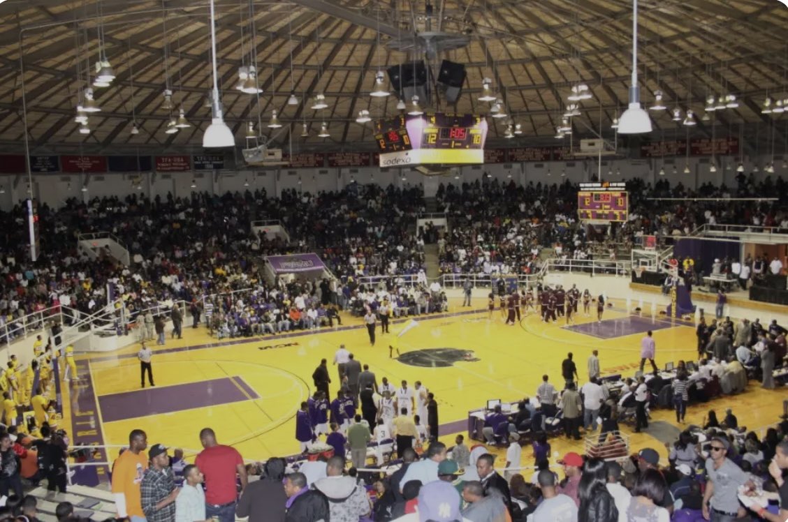 Blessed to receive a offer from Prairie View A&amp;M 💛💜